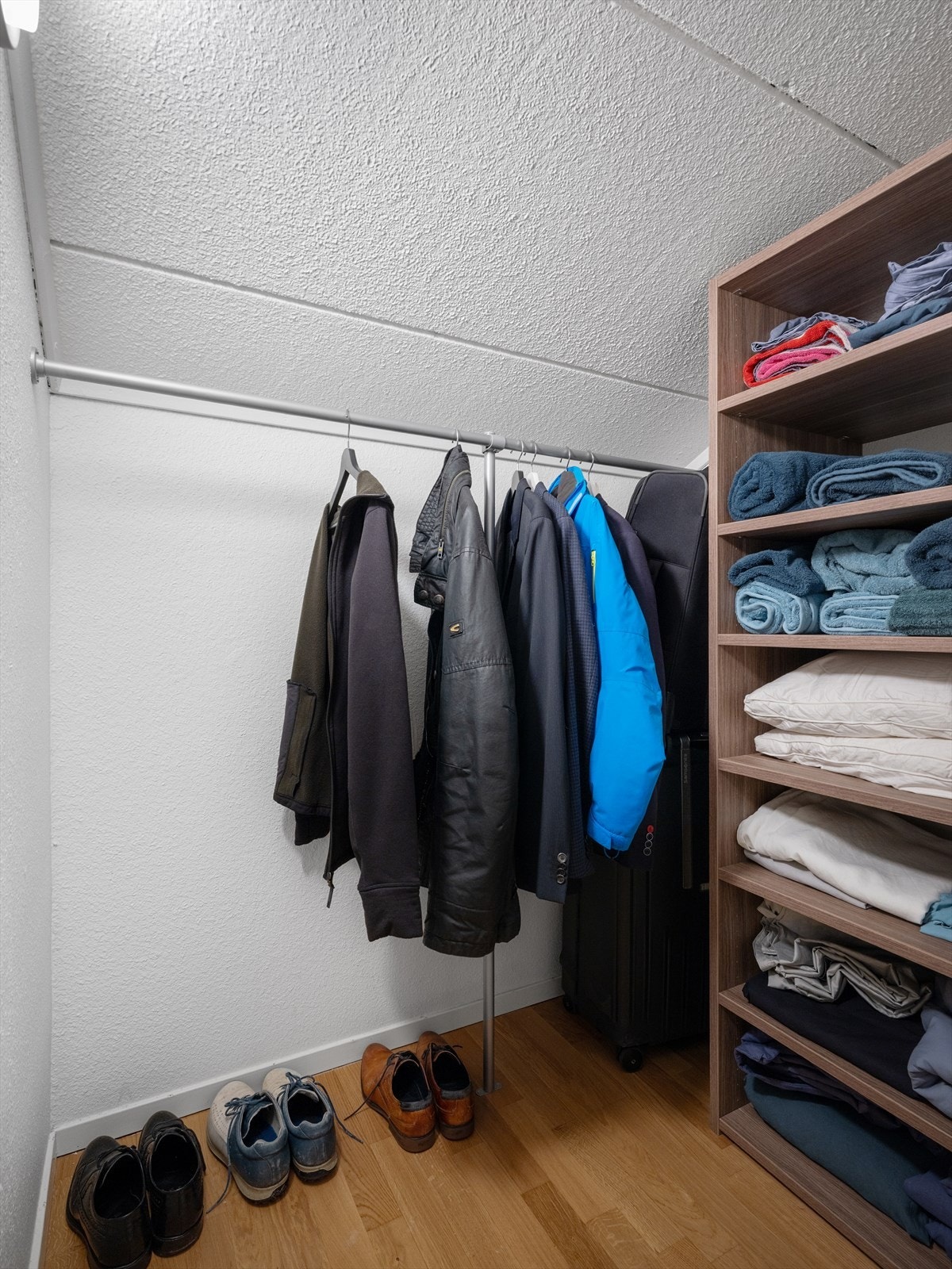 Kott/garderobe Galleribilde