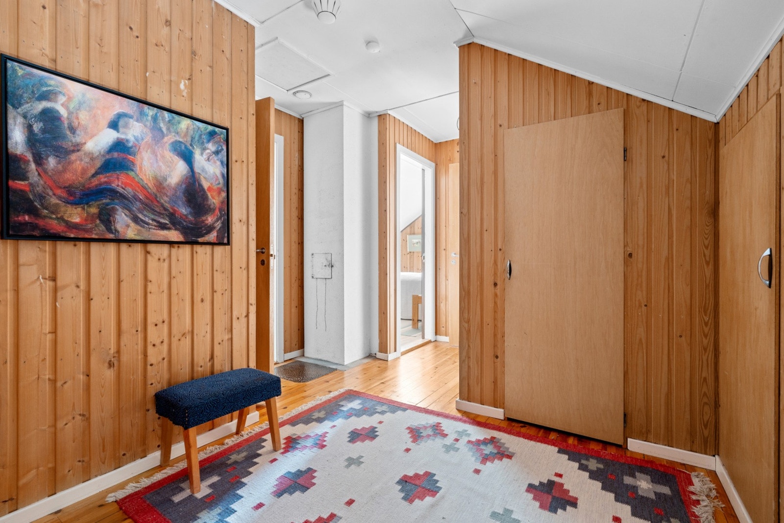 God plass og luke til inspeksjonsloft Galleribilde