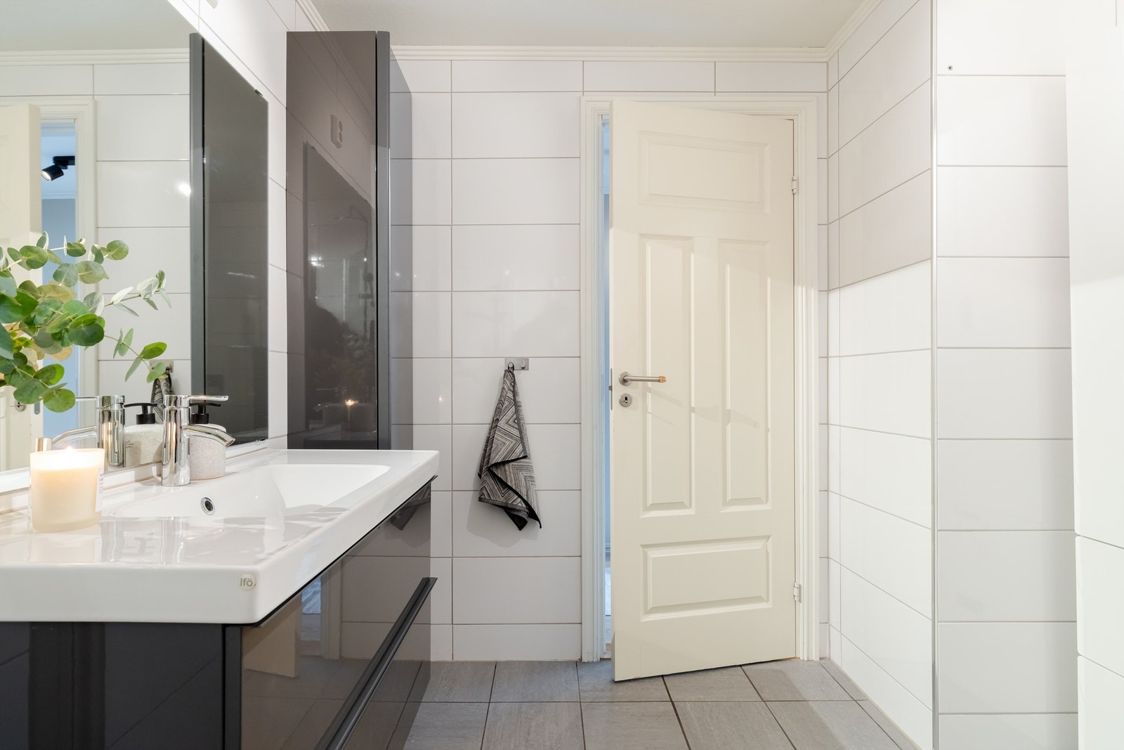 BOR13516.jpg Galleribilde