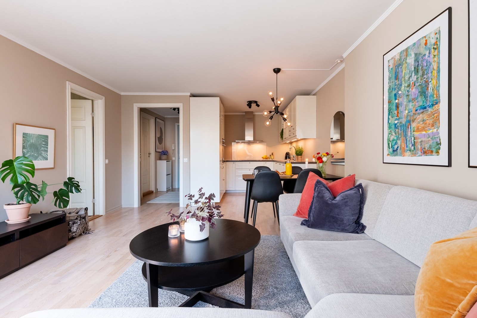 Stue/kjøkken. Galleribilde