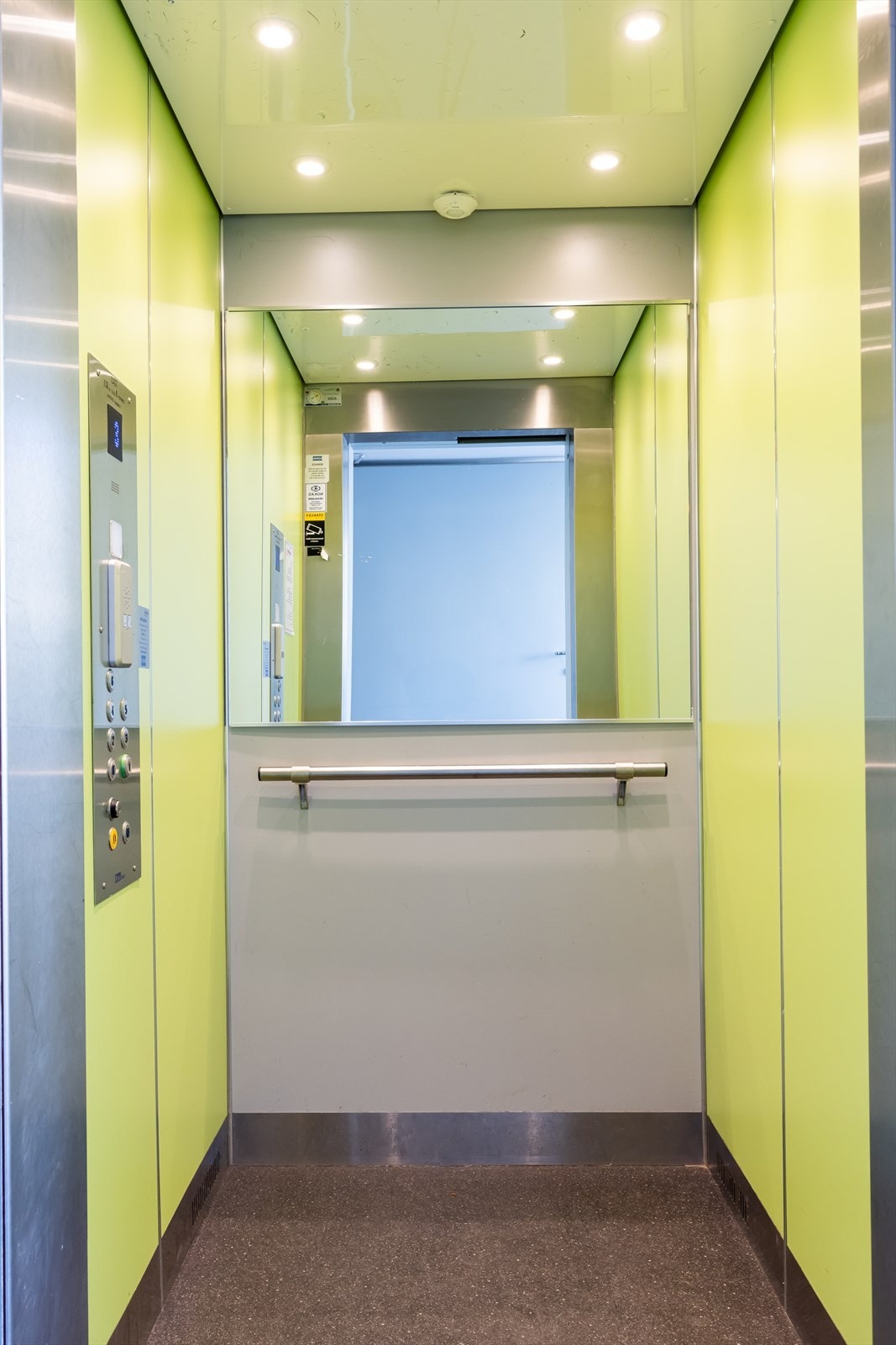 Heisadkomst. Galleribilde