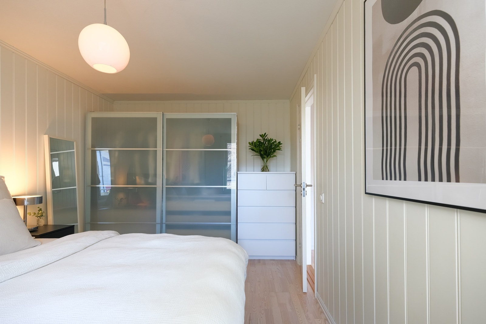 Soverom. Galleribilde