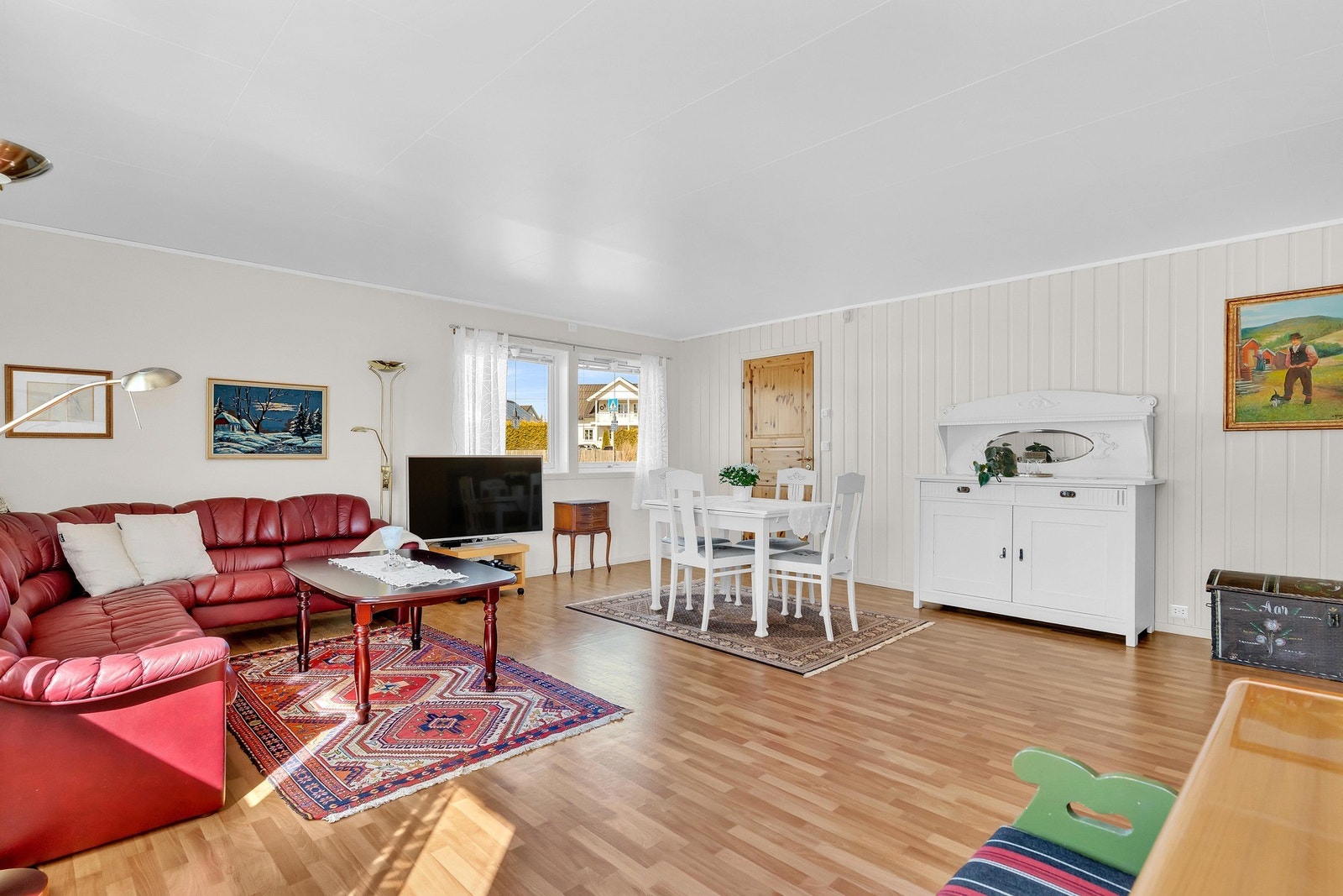 Megler: Ellen Celine Heireth v/EIE eiendomsmegling | Foto: Anders Botnmark v/ iSnitt Galleribilde