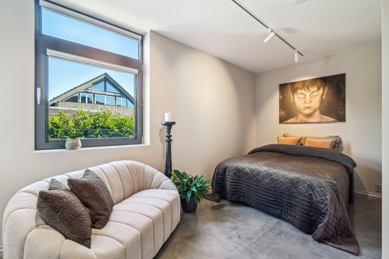 Det andre soverommet har skyvedørsgarderobe og fin størrelse. Galleribilde