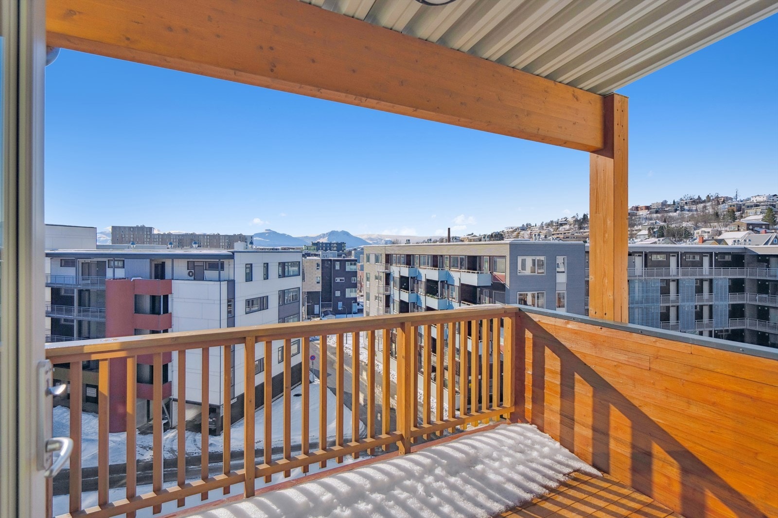 Beliggenheten i 5. etasje, byr leiligheten på en fantastisk utsikt. Galleribilde