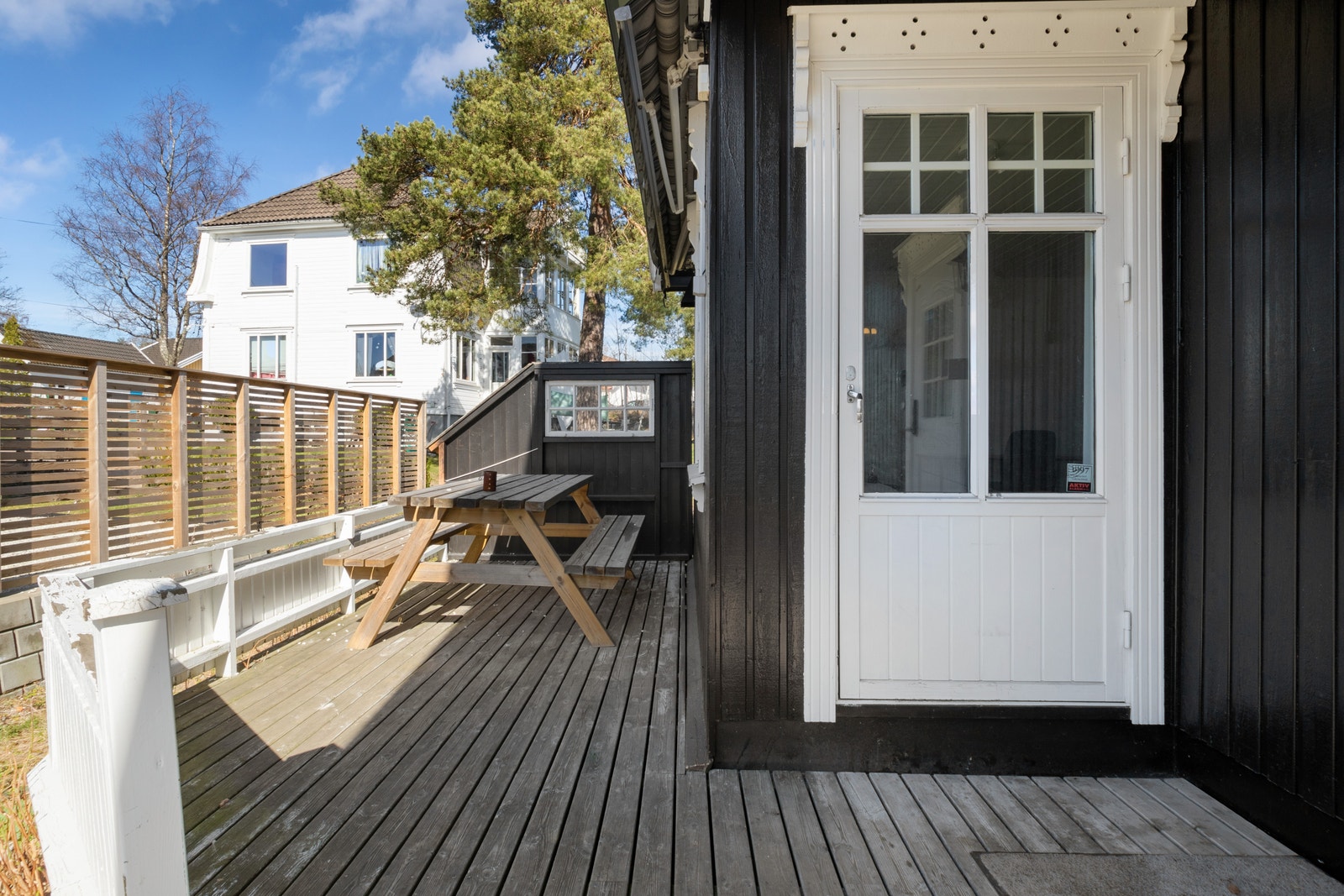 Uteområdet Galleribilde