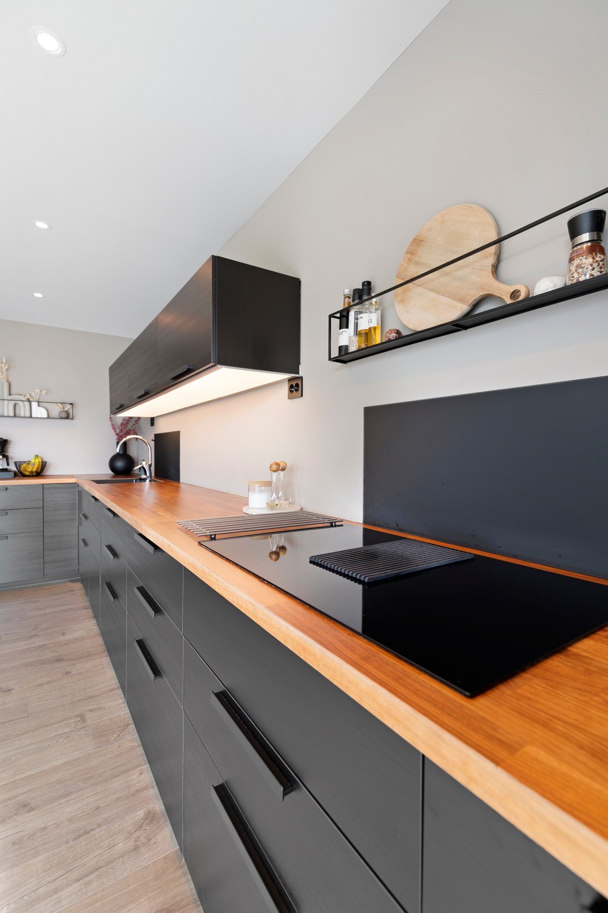 Detaljbilde: Induksjonstopp med integrert ventilator Galleribilde