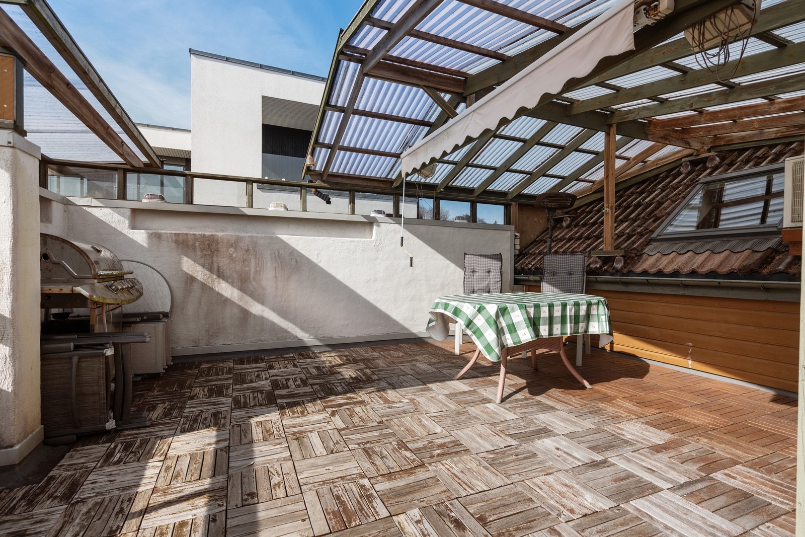 Stor skjermet takterrasse Galleribilde