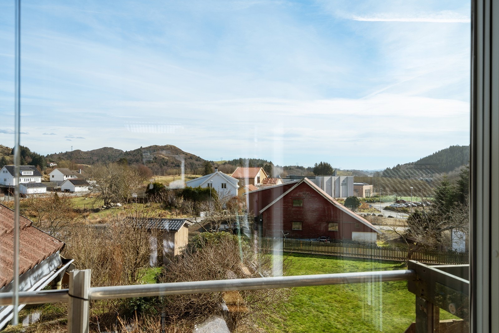 Hyggelig utsikt fra eiendommen Galleribilde