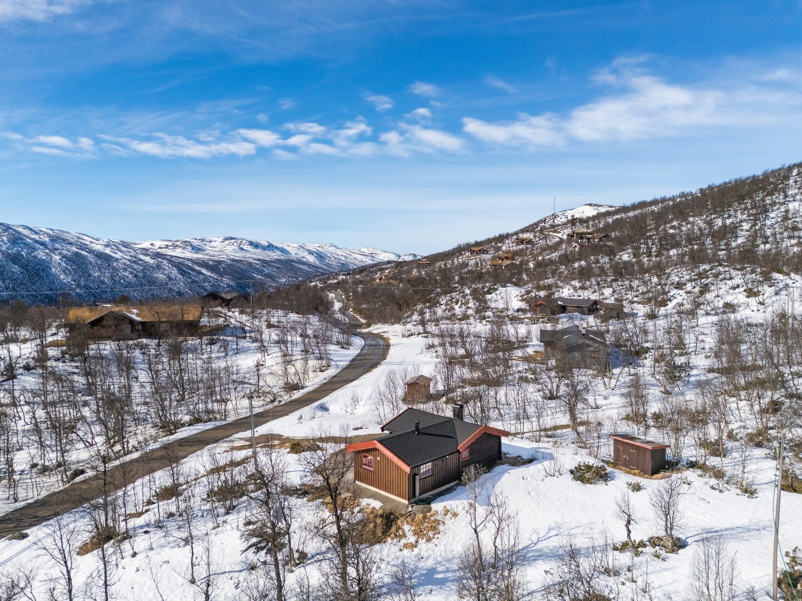 Hytta ligger på Nørstebølia hvor det er god tilgang til både langrenn og alpint Galleribilde