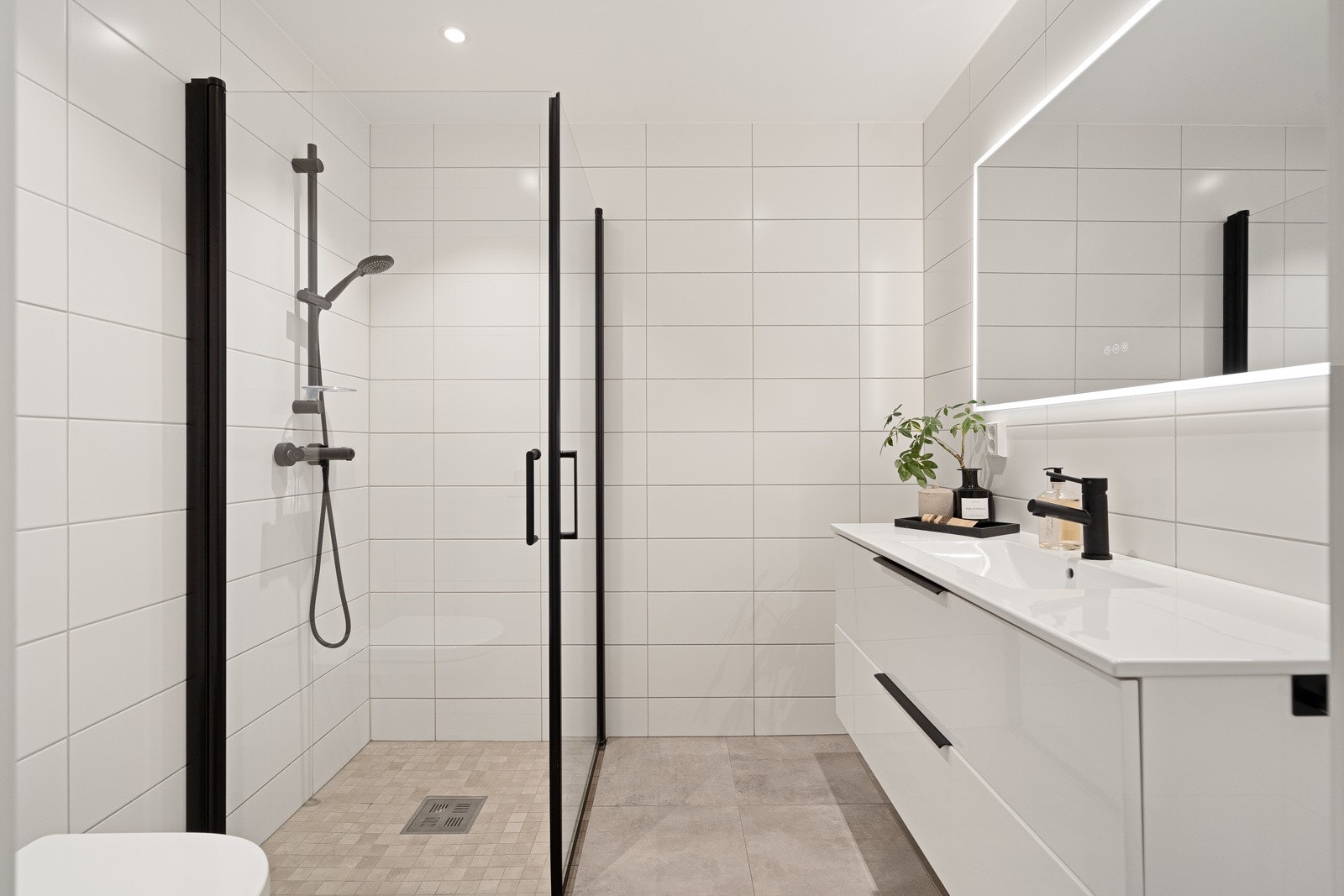 Moderne og stifult bad Galleribilde