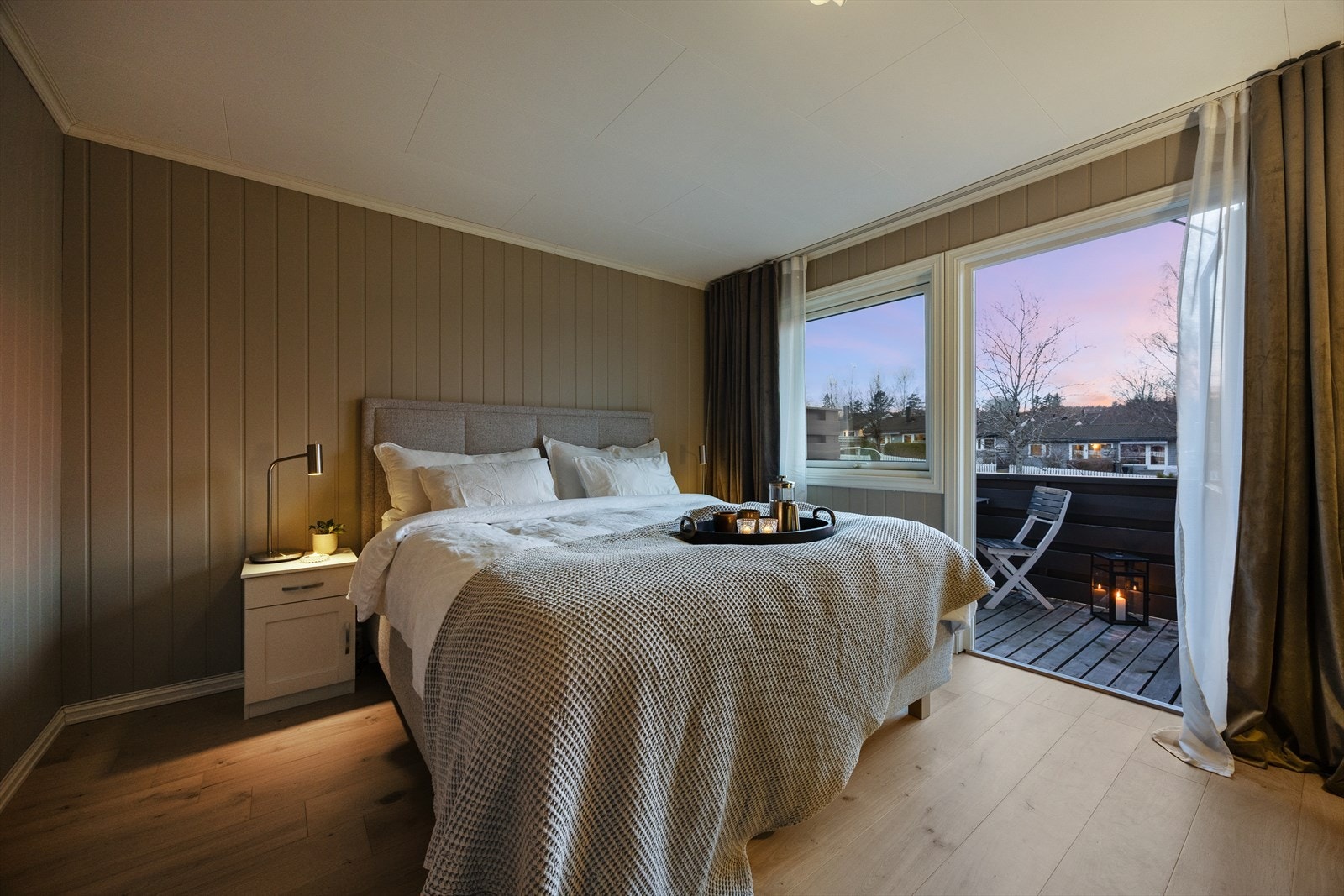 Herifra er det direkte utgang til balkong på 6 m2 Galleribilde