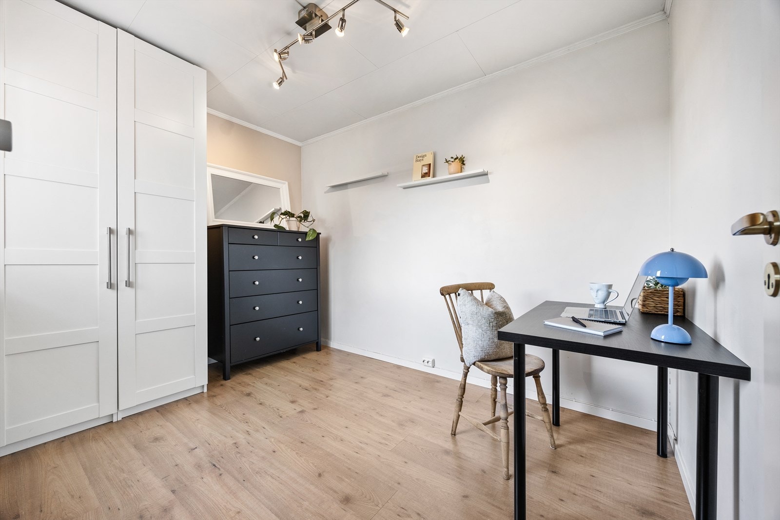 Soverom 4 / Kontor i 1. etasje Galleribilde