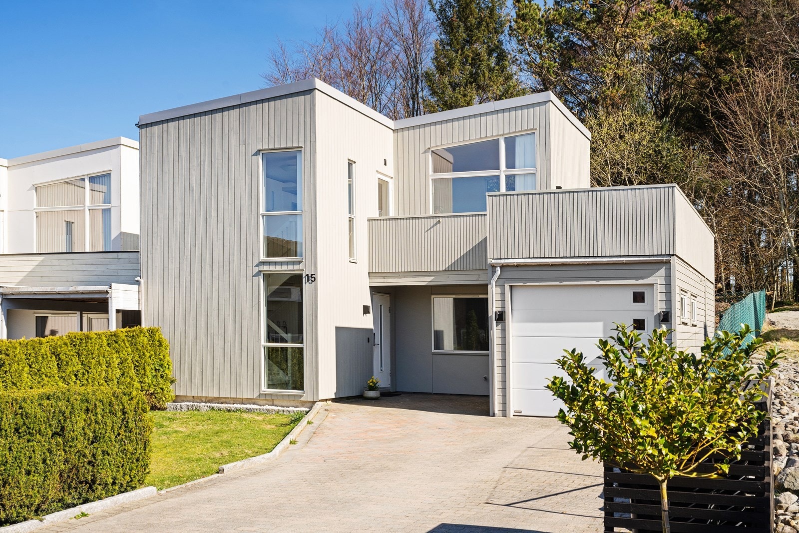 Alexander Nygård v/ Eiendomsmegler Vest har gleden av å presentere Floen 15! Galleribilde