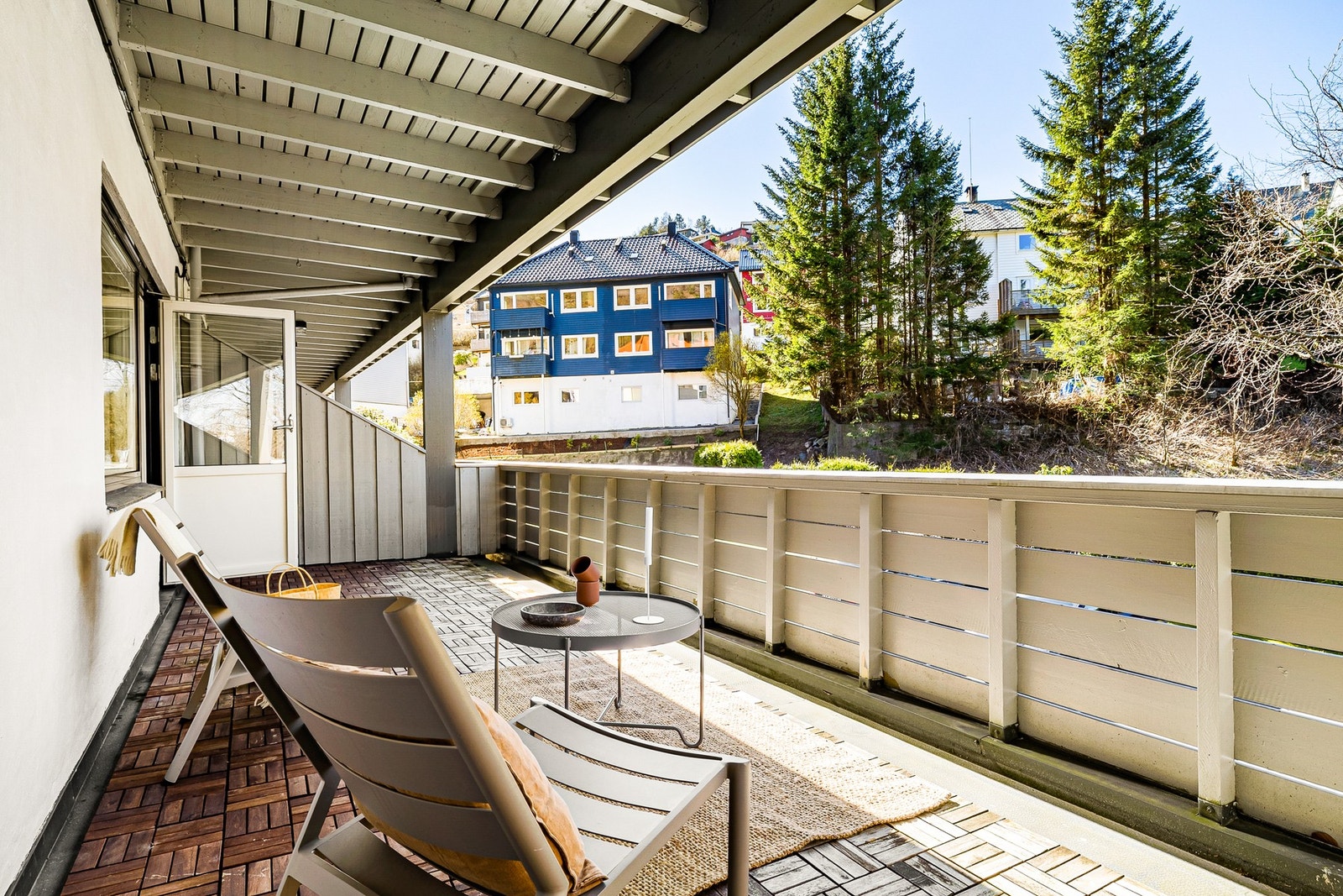 Størrelsen gjør også mulighetene fleksible for møblering. Galleribilde