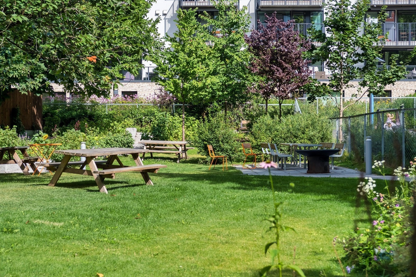 Bakgård 1/5 Galleribilde