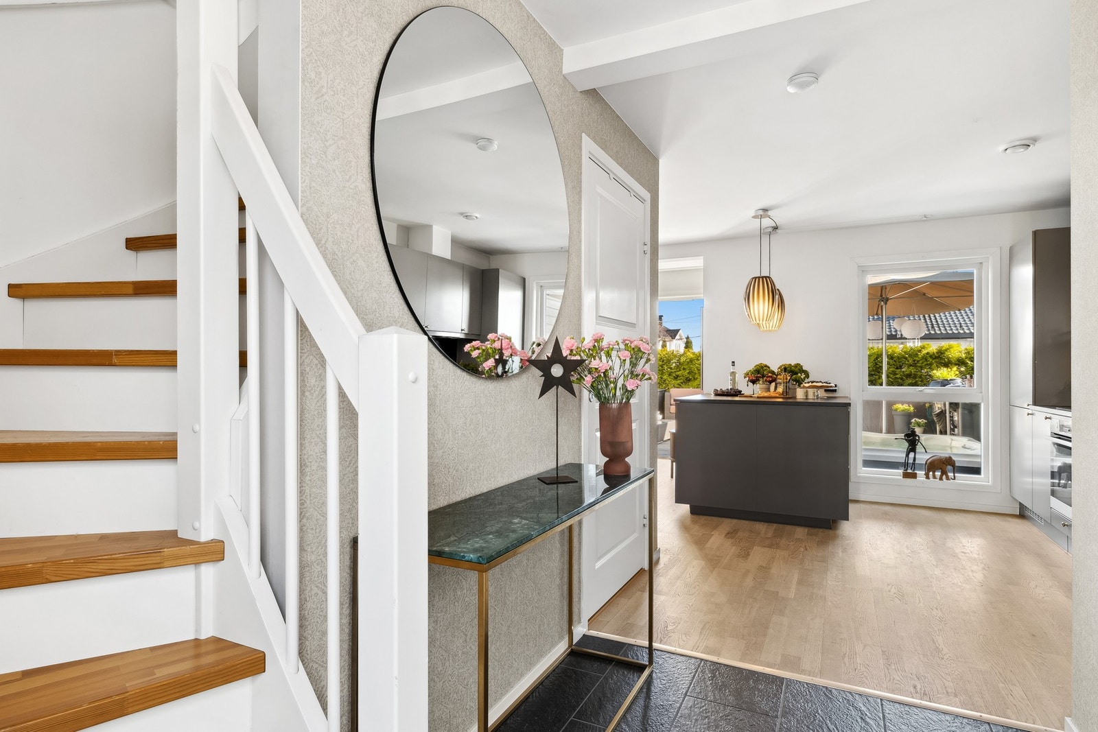 Trappen fører deg til boligens andre etasje. Galleribilde