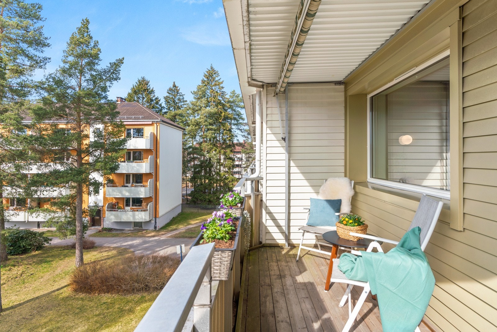 Oppsaltoppen 19B er en lys og luftig 1-roms med vestvendt balkong Galleribilde