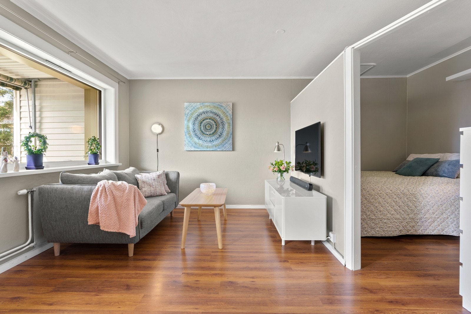 Telia er leverandør av Kabel-Tv og bredbåndstjenester Galleribilde