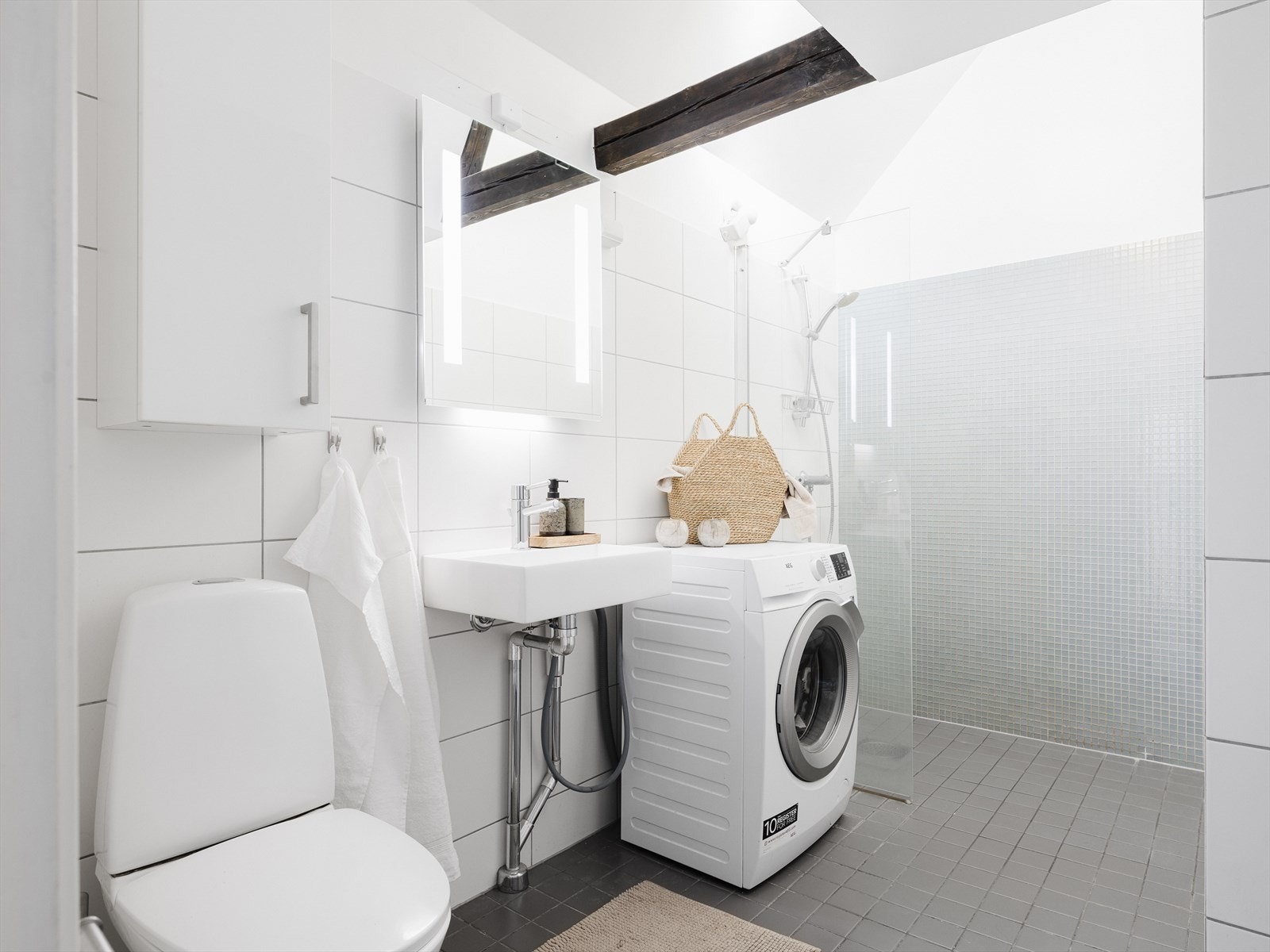 Fra soverommet har man dirkete tilgang til badet. Galleribilde