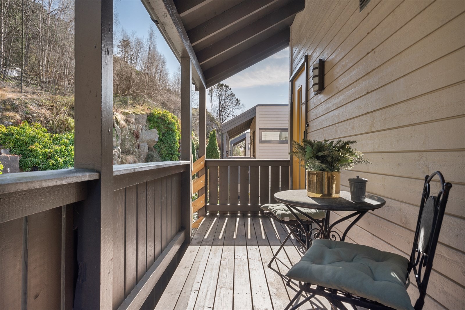 Leiligheten har et pent og innbydende inngangsparti. Galleribilde