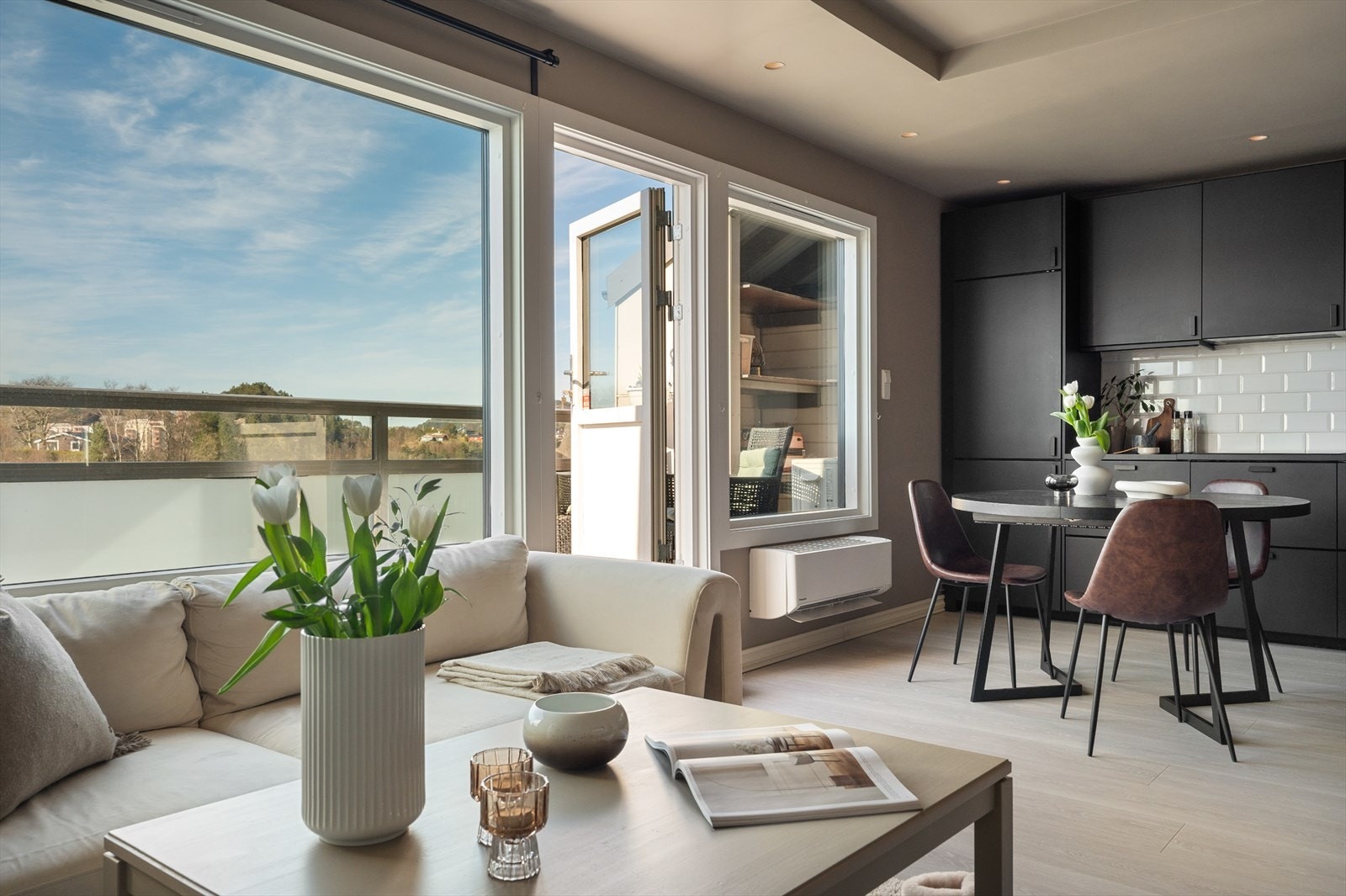 Helt ny varmepumpe som sørger for god inneklima året rund. Galleribilde