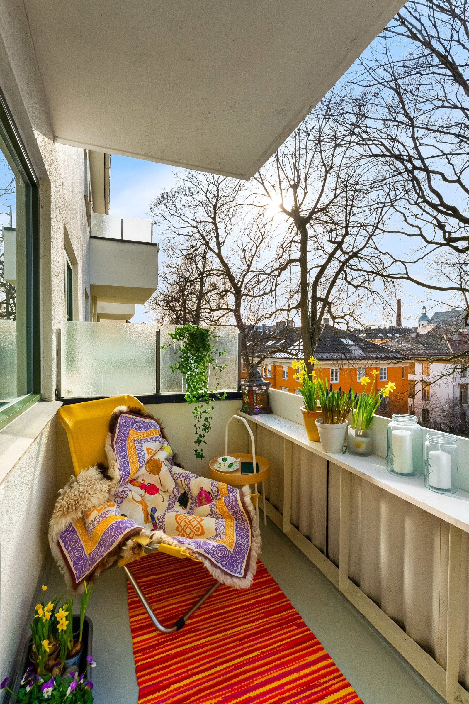 Balkongene er overbygget, noe som økter bruksverdien. Galleribilde