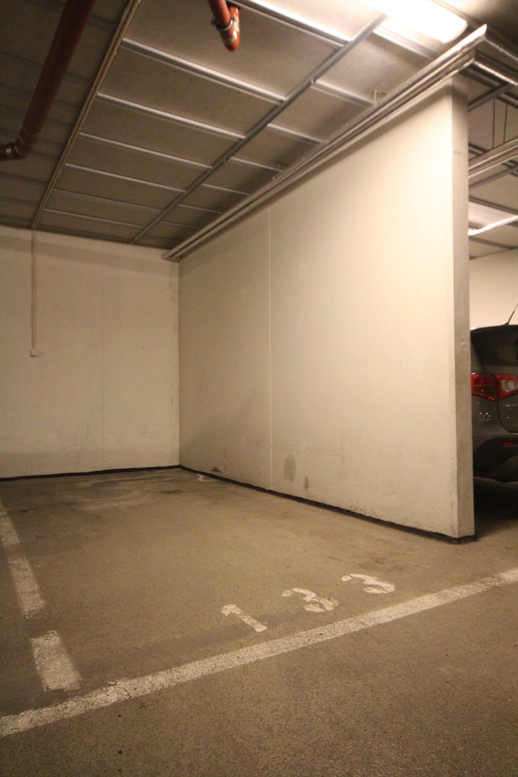 Garasjeplass Galleribilde