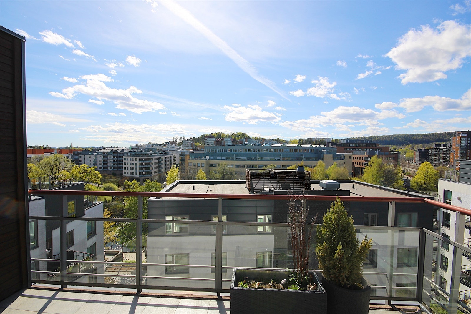 En meget lys og pen 2-roms toppleilighet i Sandvika sentrum Galleribilde