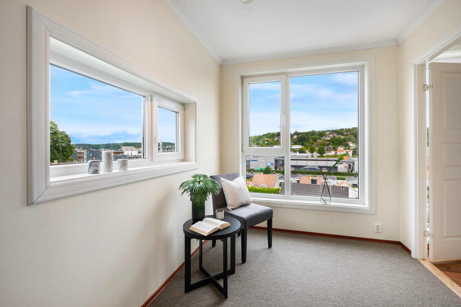 Flott utsikt fra soverom nr 3/kontor Galleribilde