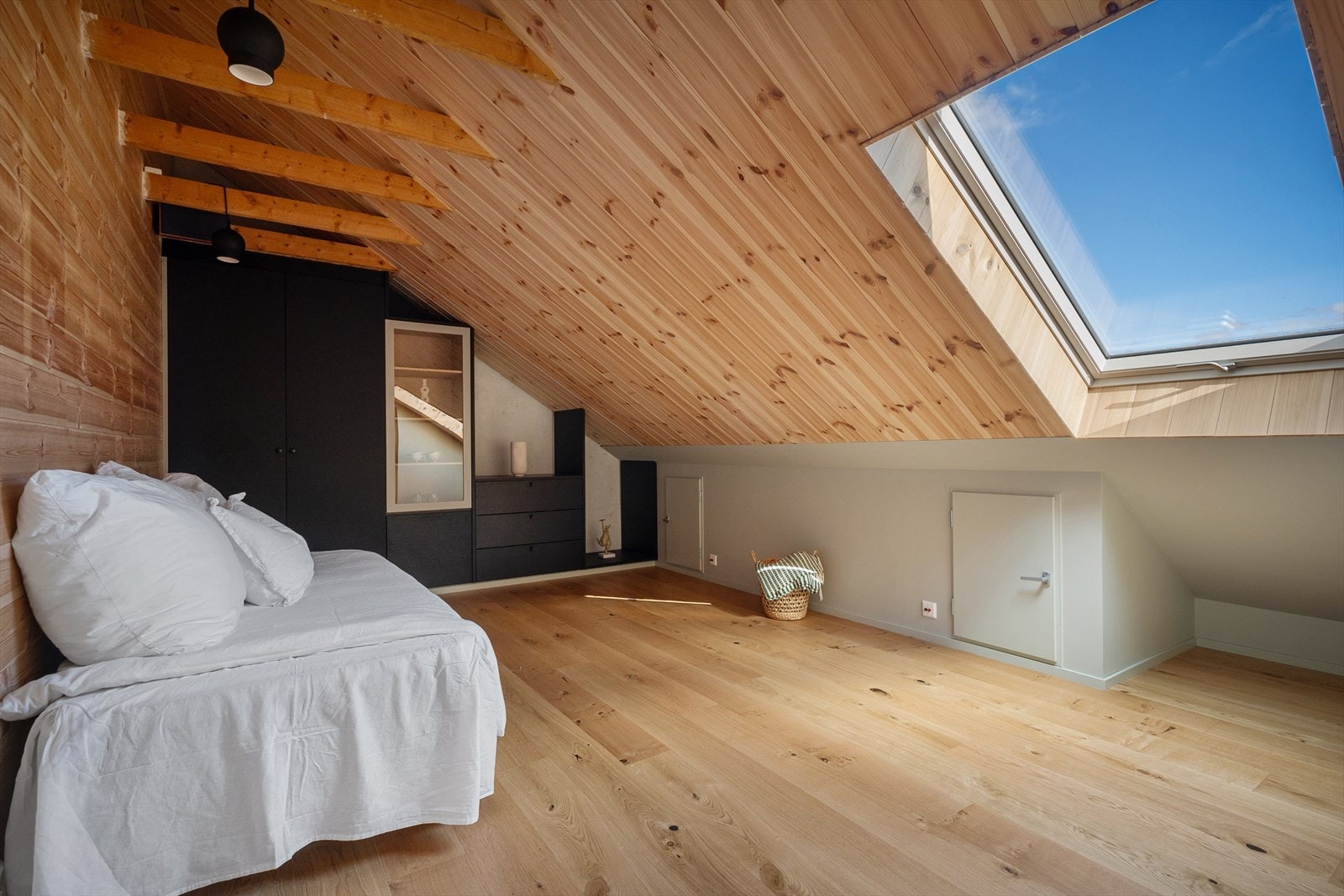 Perfekt som gjesterom, tv-stue eller treningsrom Galleribilde