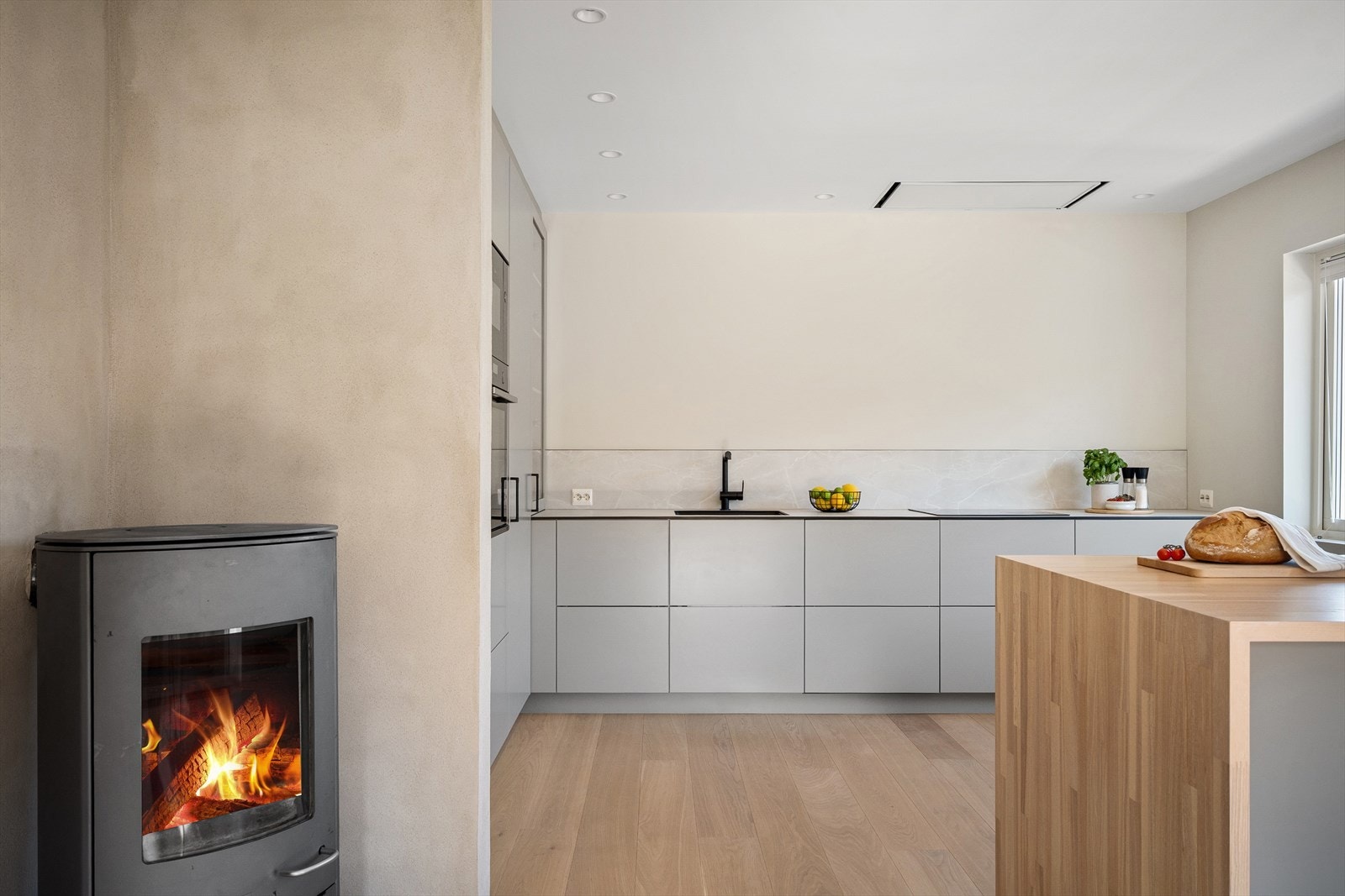 Innfelt takventilator med ledbelyst panel Galleribilde