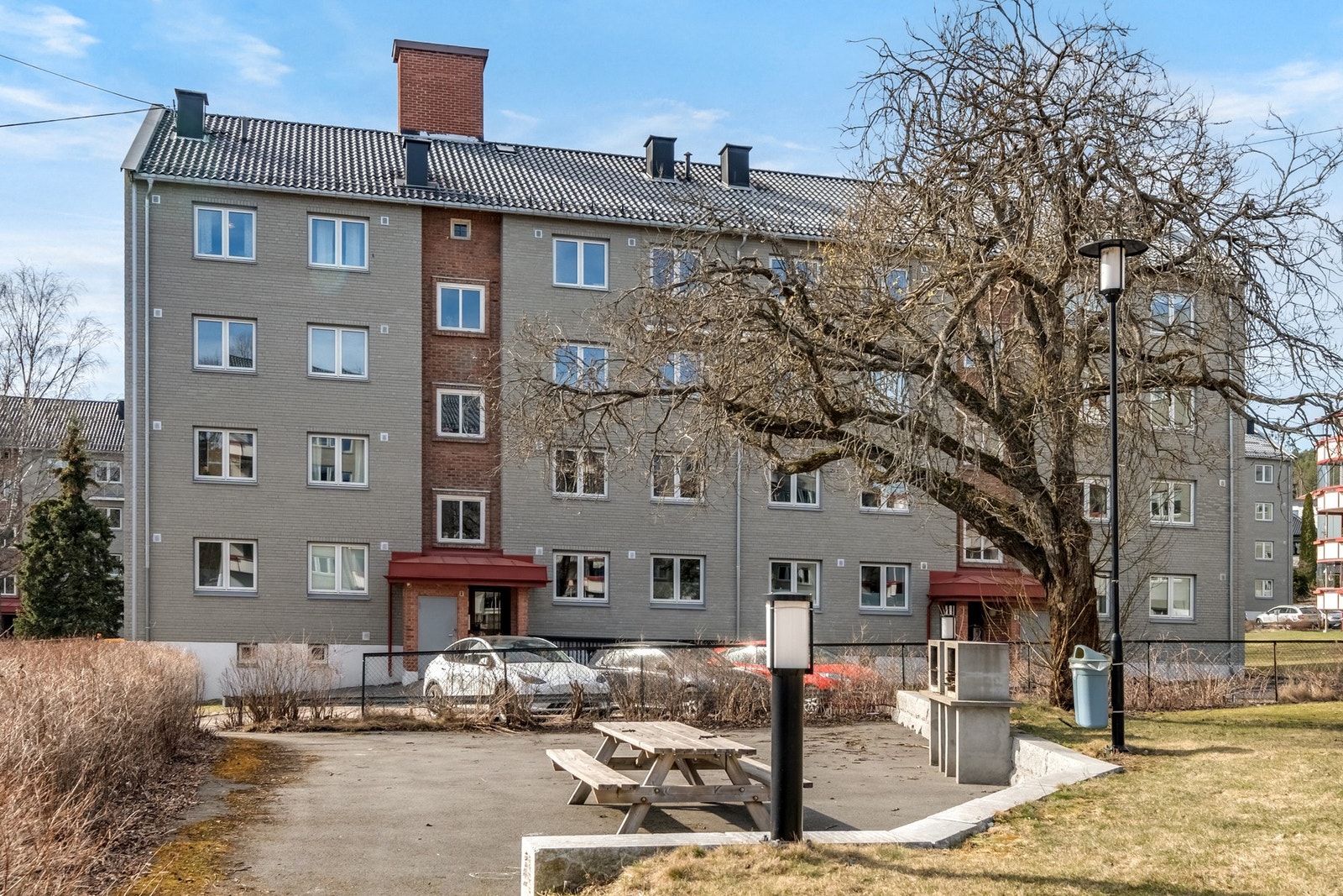 Borettslaget har i utgangen av 2015 rehabilitert bygningsmassen, bl.a. utskifting av vinduer, etterisolering og teglforblending av fasade. Galleribilde
