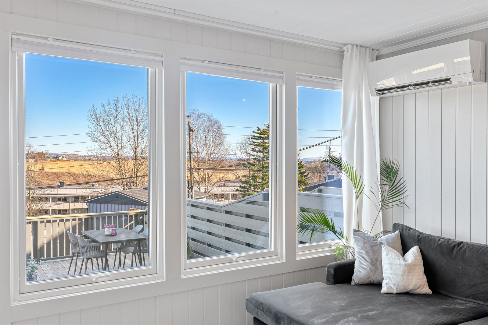 Om sommeren er det deilig å trekke ut for både avslapning og middager i varmen. Galleribilde