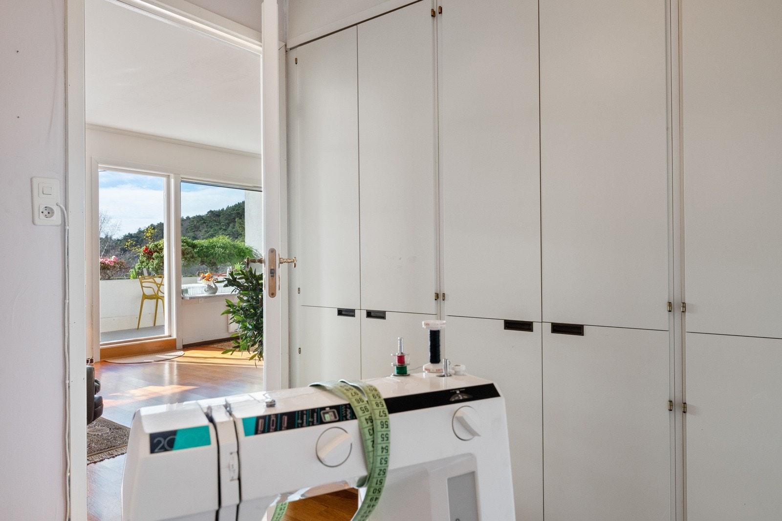 - Med inngang fra stue har du et kontor/bod på 6,7 kvm - Galleribilde