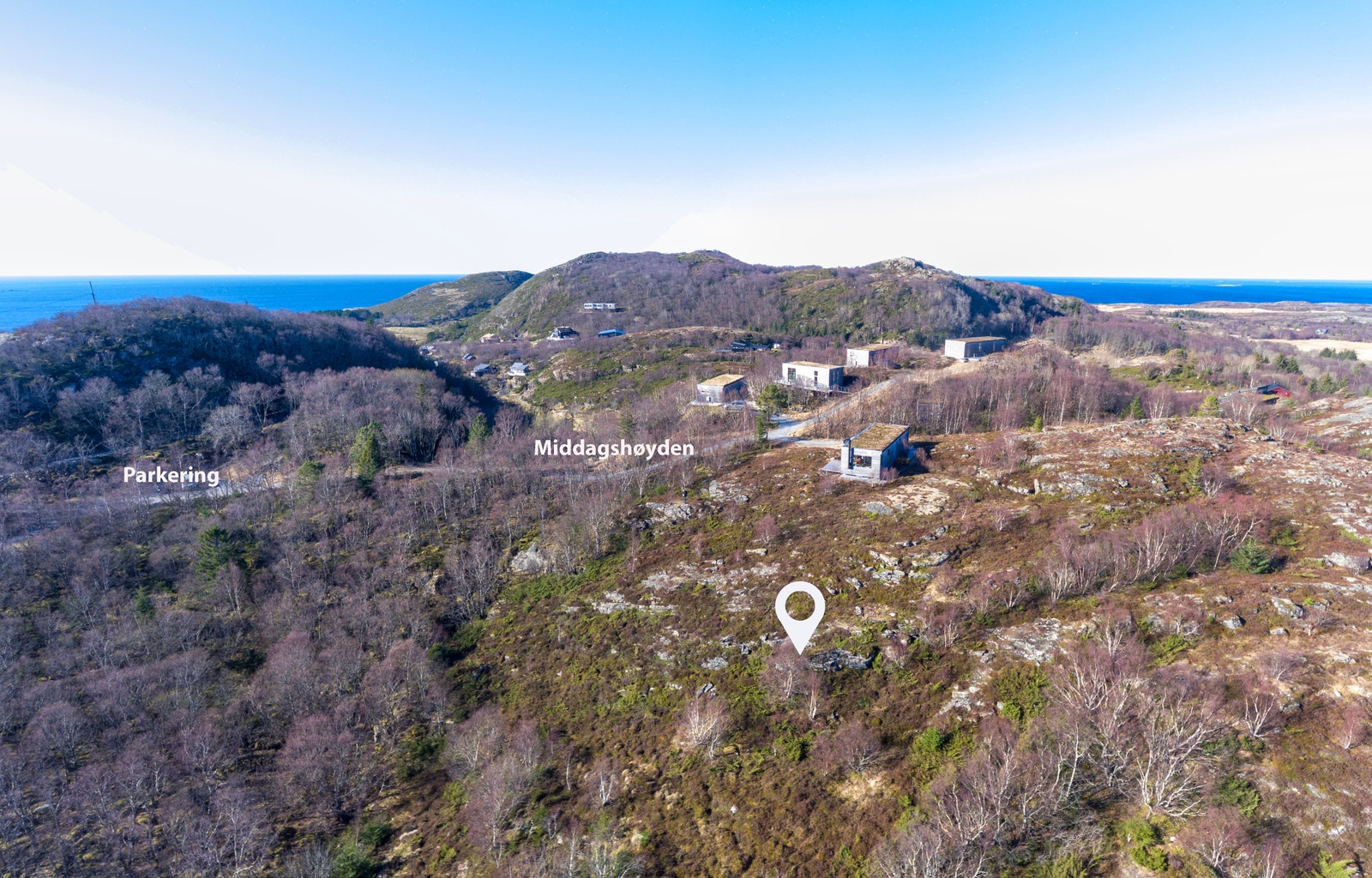 Parkering ved visning el. egenvisning kan skje på parkeringsplass ved Middagshøyden eller ved Stokkøyveien Galleribilde