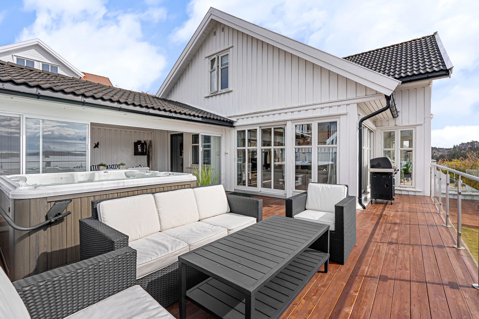 Vi avslutter bilderekken utendørs. Galleribilde