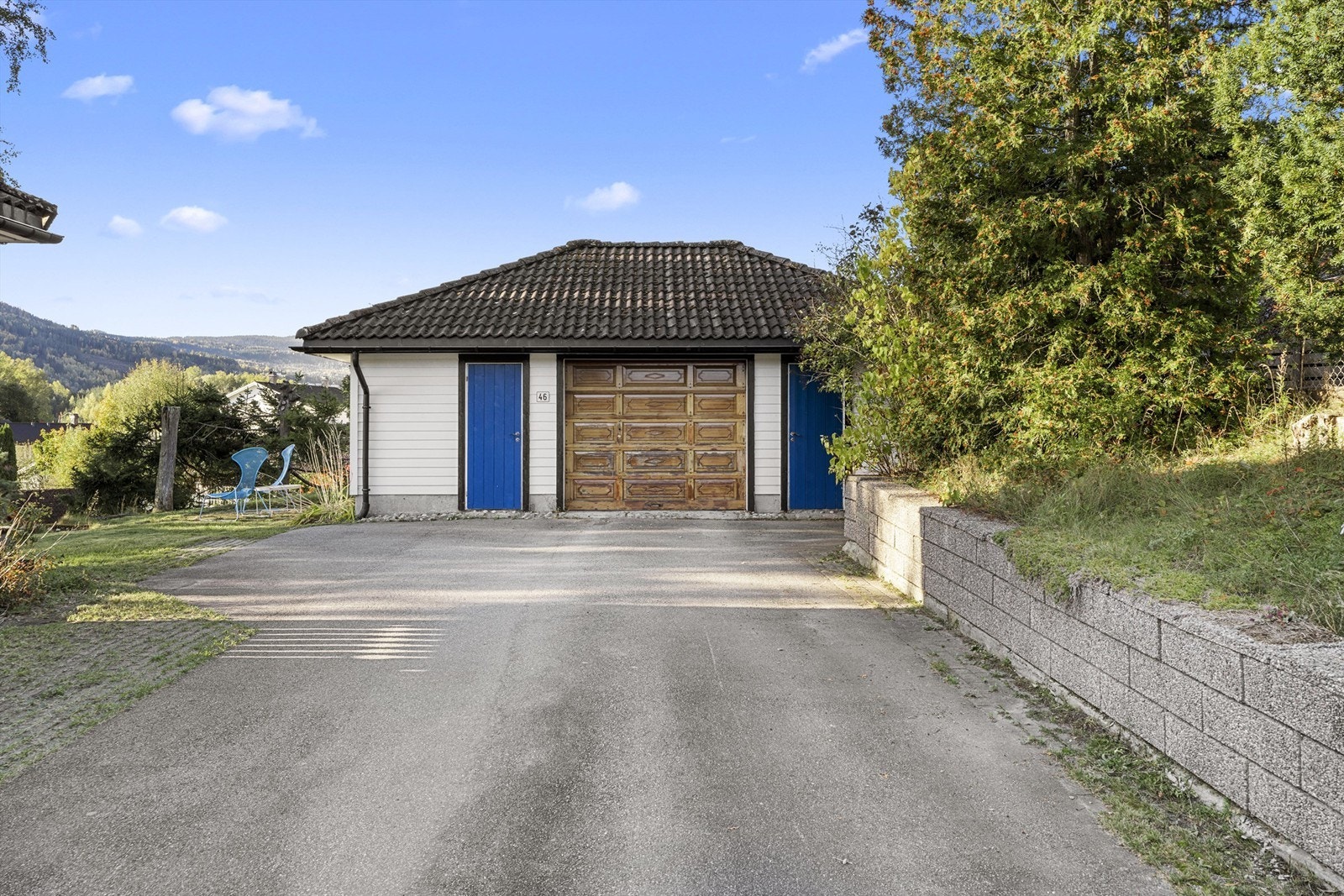 Asfaltert gårdsplass Galleribilde