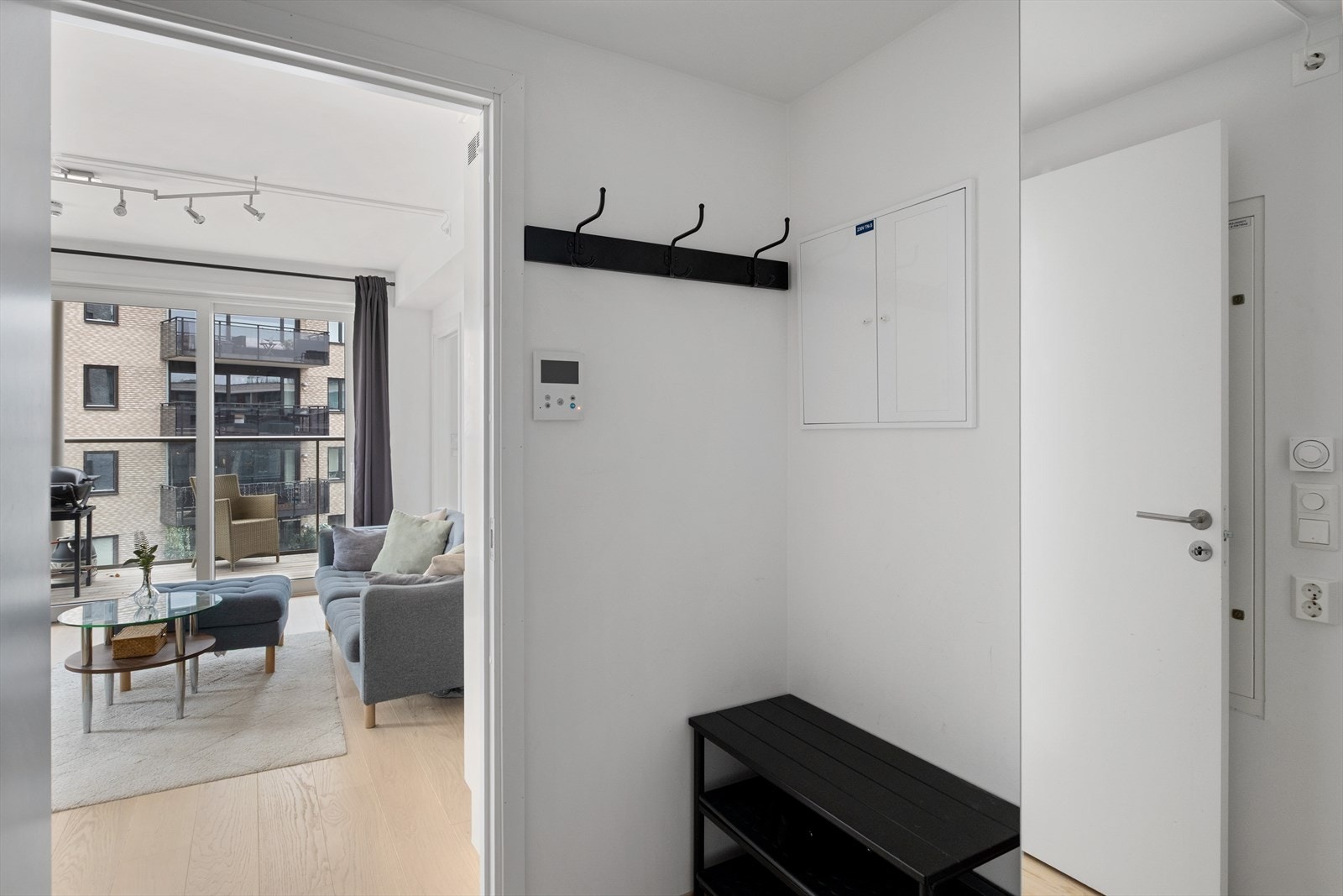 Hyggelig entré med god plass til sko og yttertøy. Galleribilde