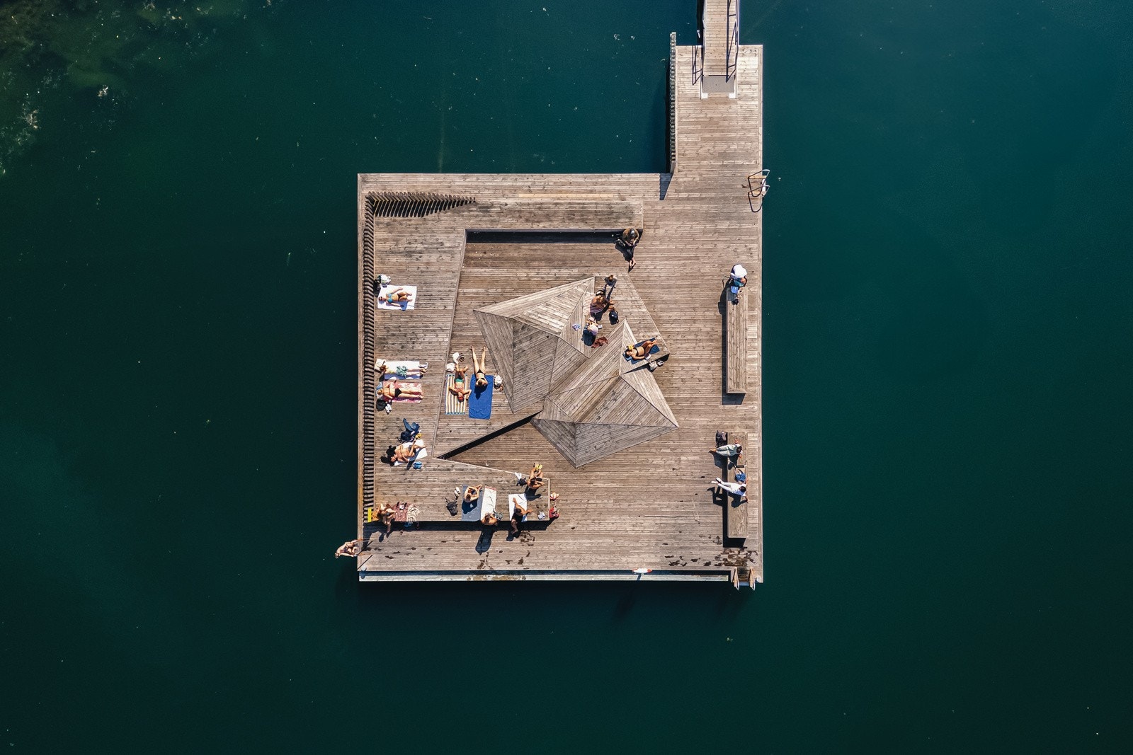 For fysisk aktivitet finnes det et eldorado av muligheter i nærområdet. Store Lungegårdsvann er en perfekt rundløype for deg med joggesko. Galleribilde
