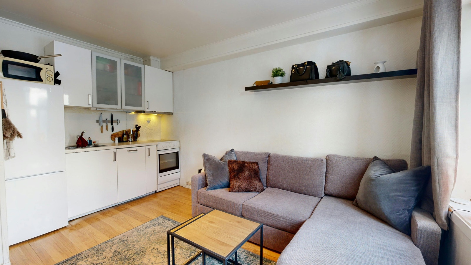 Stue/kjøkken Galleribilde