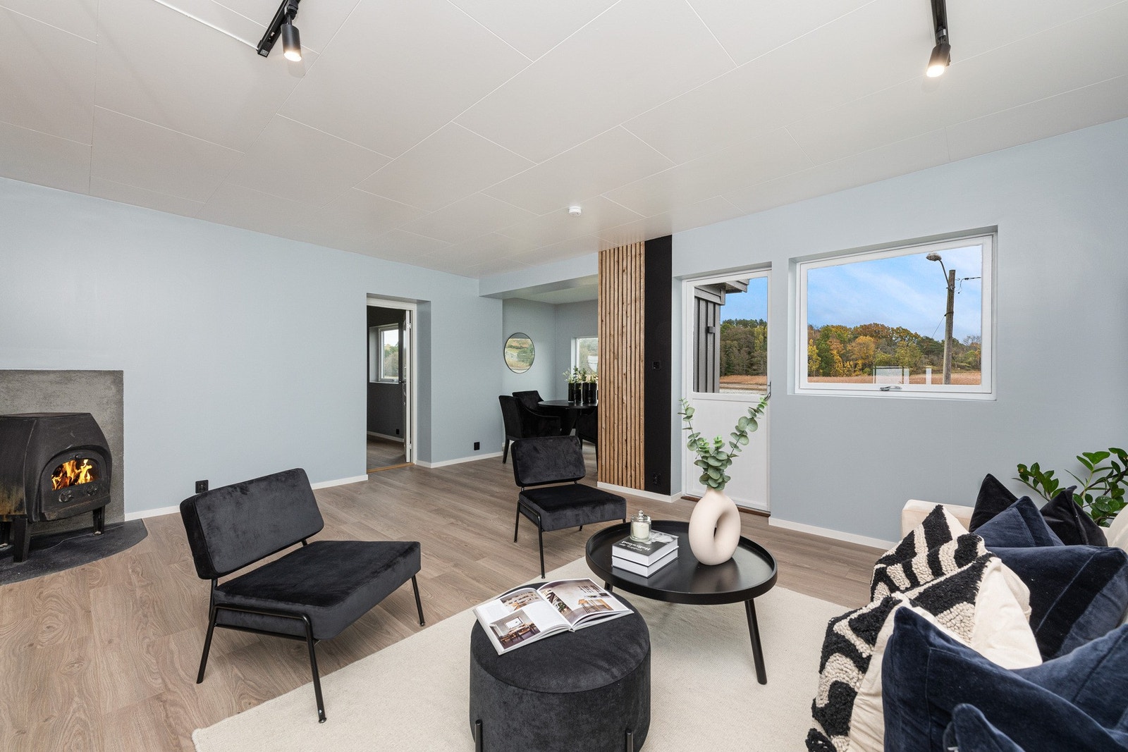 Her er det hyggelig å invitere gjester til middager og festlige lag. Galleribilde