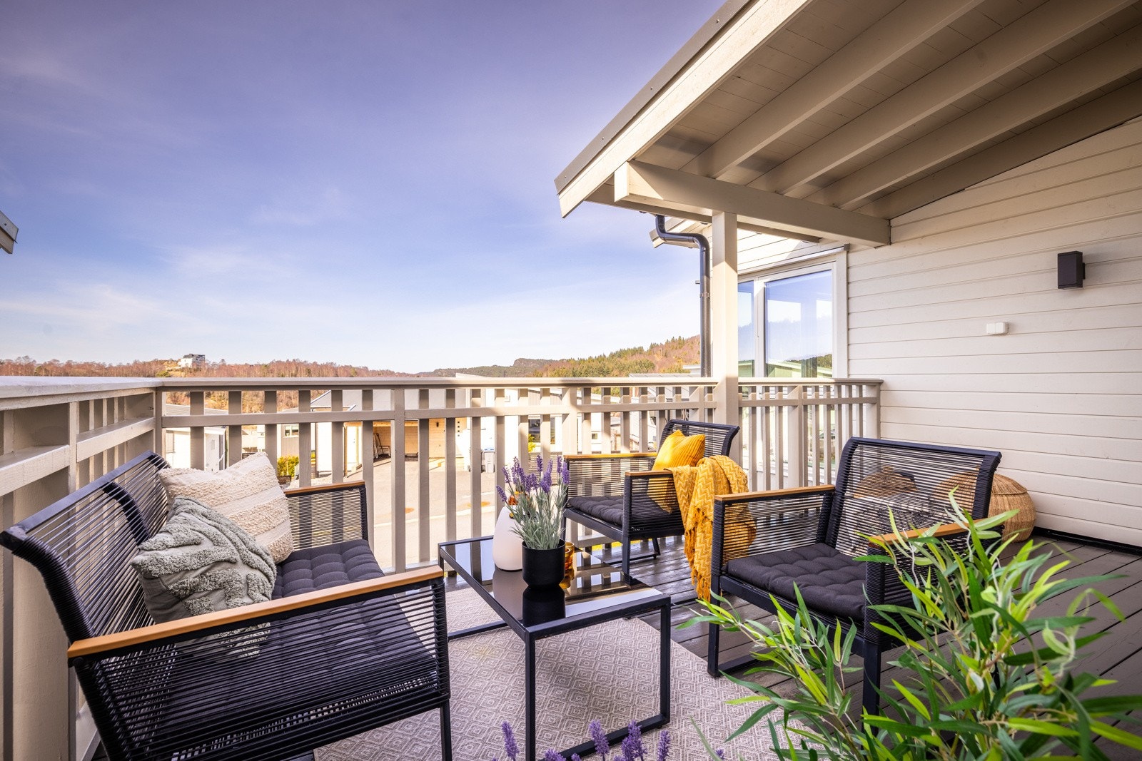 - Her får man både sol tidlig på morgenen og så kommer den tilbake seint på kvelden. - Galleribilde