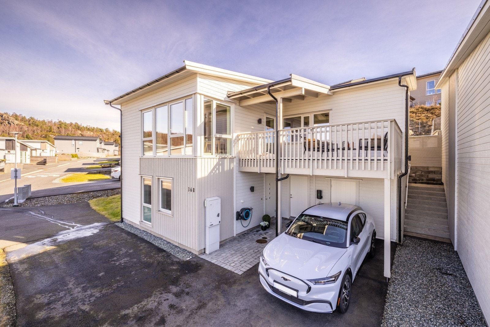 - Velkommen til Stongafjellsveegn 368, en lekker enebolig oppført i 2018 med gode kvaliteter - Galleribilde