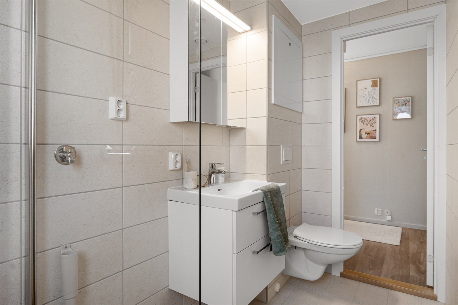 - Badet ble lekkert oppusset i 2024 i regi av borettslaget - Galleribilde