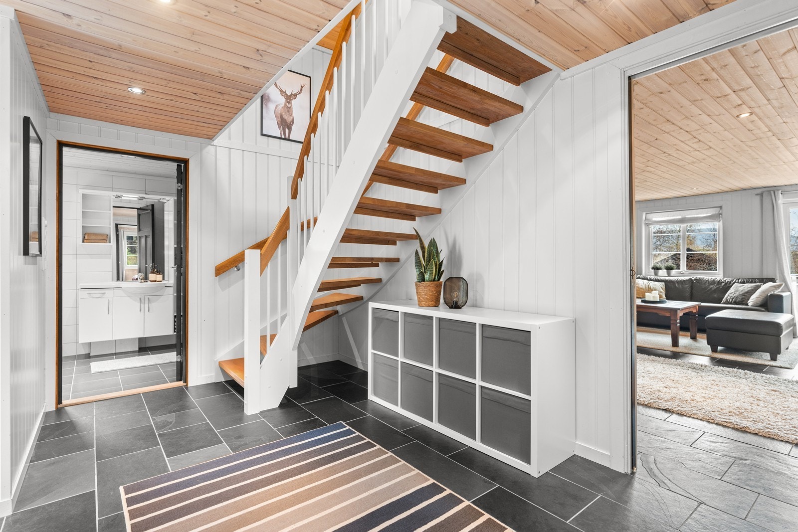 Her er også trappeløpet til 2. etg Galleribilde