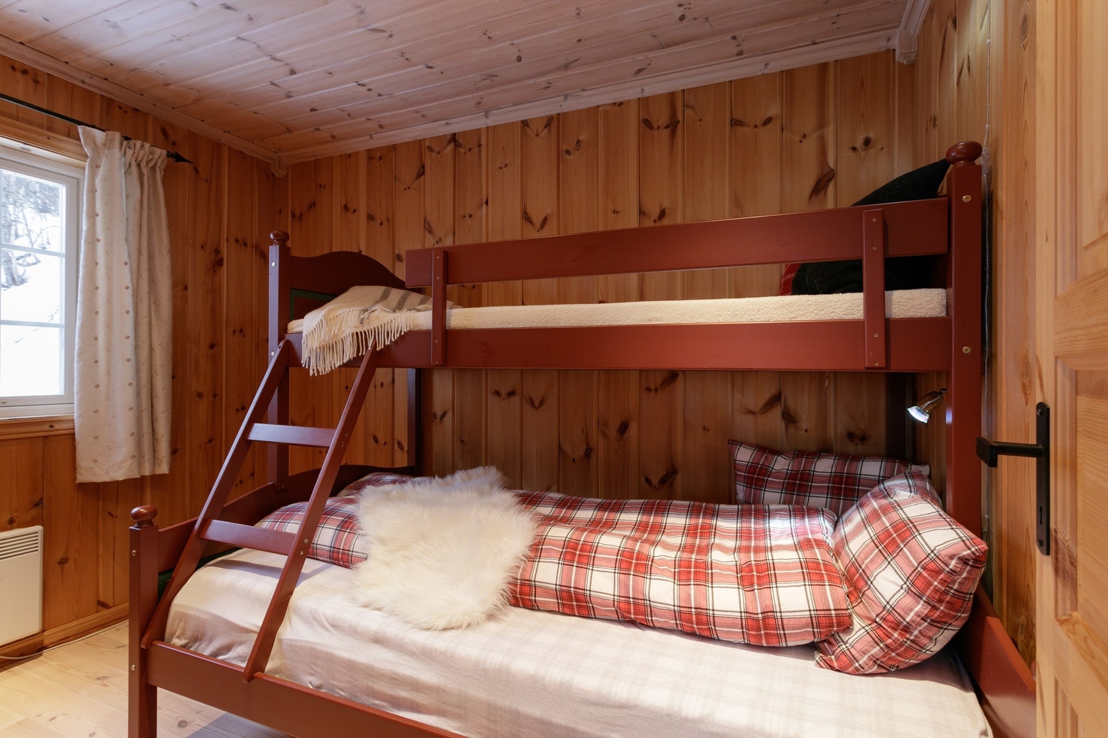 Soverom 3 mot vest Galleribilde