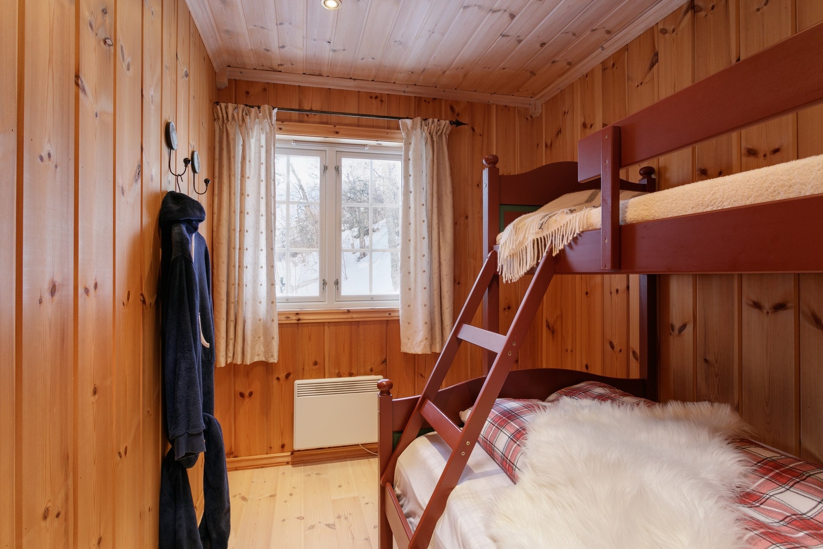 Soverom 3 mot vest Galleribilde