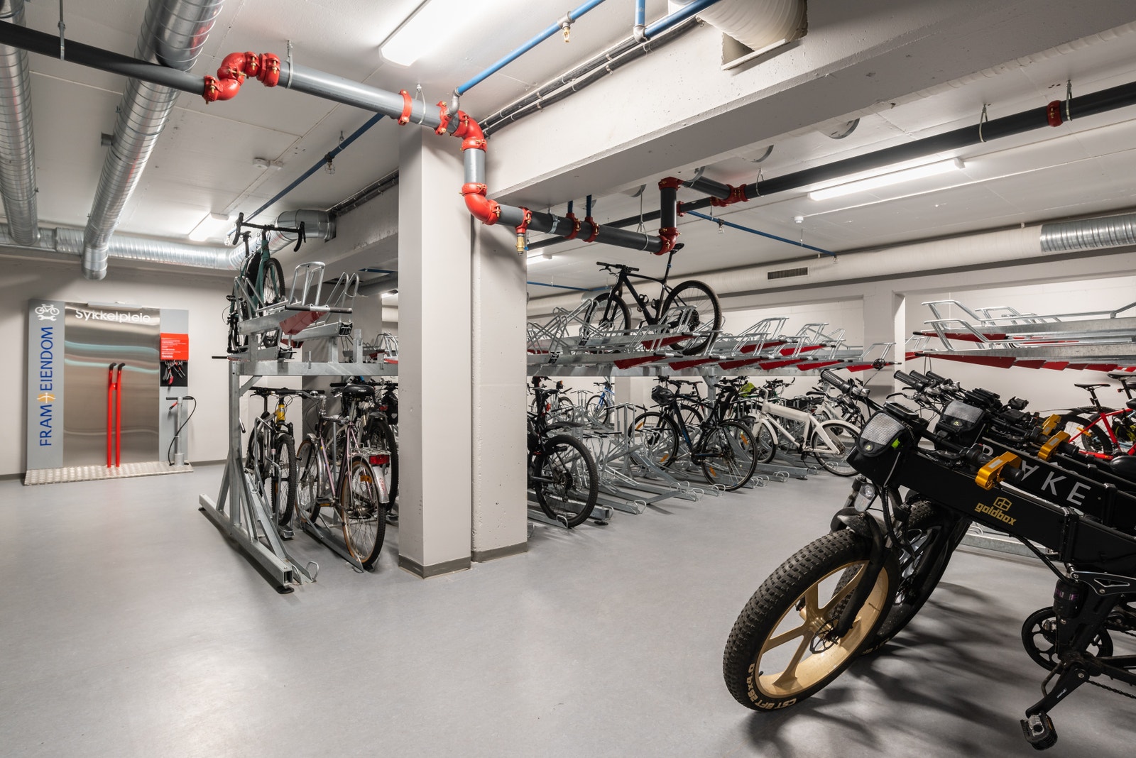 Sykkelparkering Galleribilde