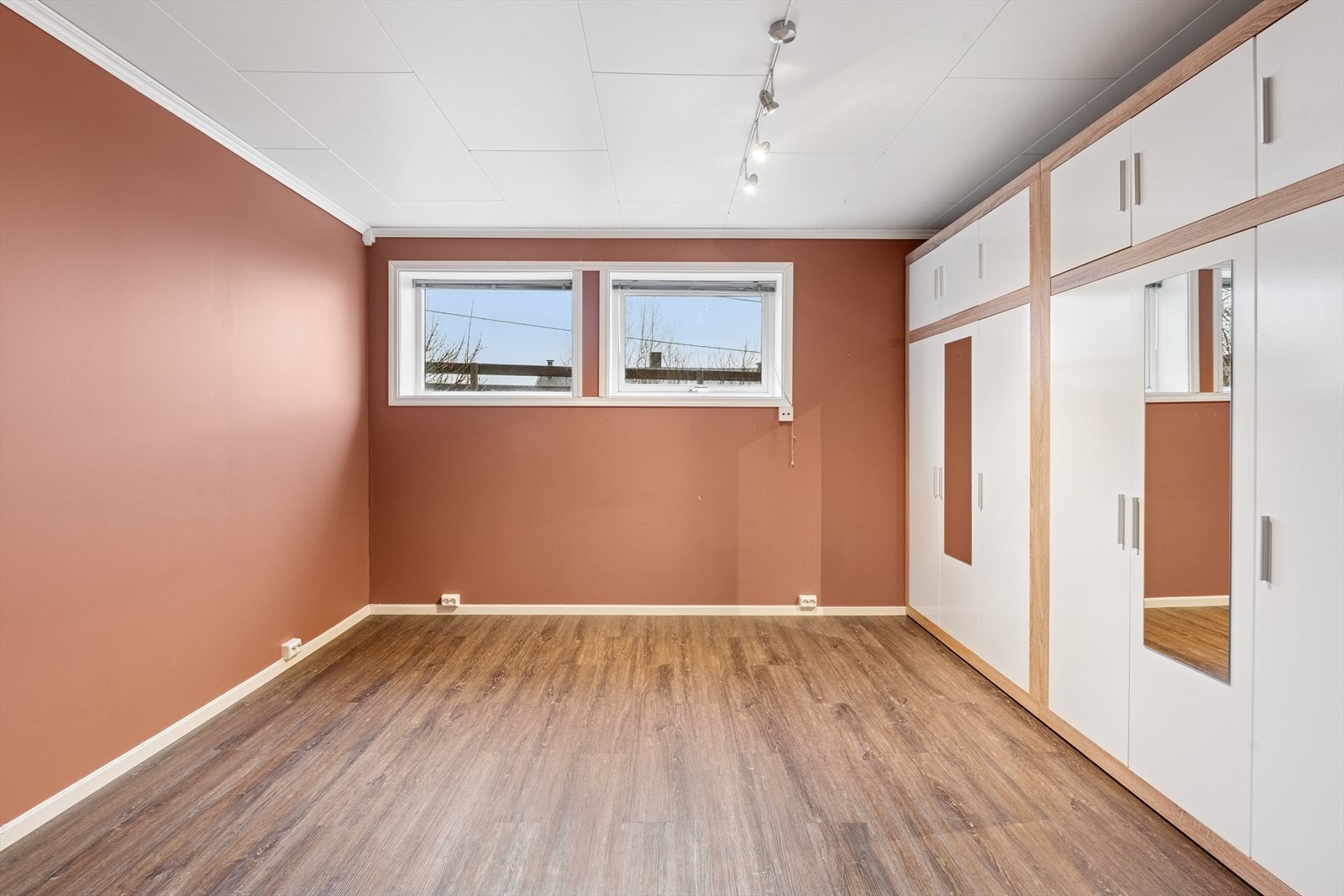 Soverom IV i kjeller. Galleribilde